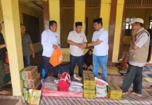 Pemkab Nagan Raya Serahkan Bantuan Masa Panik kepada Korban Kebakaran