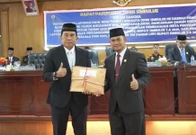 Bupati Simeulue Sampaikan LKPJ 2025 dalam Paripurna DPRK