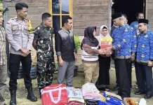 Sekda Simeulue Tinjau Lokasi Longsor, Pastikan Penanganan Berjalan Optimal