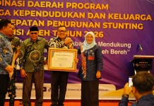 Bupati TRK Terima Penghargaan Penyusunan PJPK Berkualitas dari Kemendukbangga