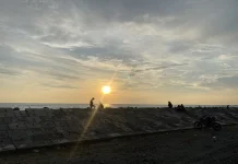 Ujung Karang Spot Terbaik untuk Menikmati Sunset