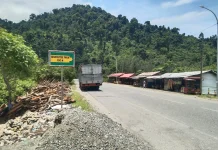 UMKM  Aneka kripik kaki  geurutai prospek ekonomi masyarakat