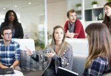 Perempuan Perlu Kuasai Komunikasi Efektif