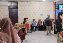 Dukcapil Aceh Barat Dipadati Warga Melakukan Perubahan Pekerjaan