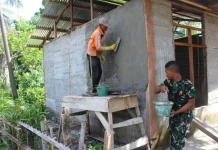 Sinergi TNI dan Warga Percepat Rehab RTLH di Abdya