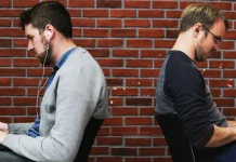Waspada Radiasi Layar, Ini Cara Menjaga Kesehatan Mata di Era Digital