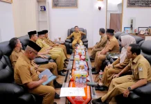 Bupati Tarmizi Keluarkan SK dua Plt Kepala Dinas