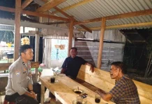Bhabinkamtibmas Polres Abdya Patroli dan Pesan Kamtibmas ke Masyarakat