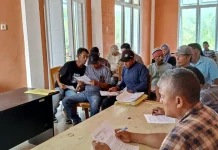 Warga Cot Bayu Gelar Aksi di Kantor Camat, Keuchik Bantah Tuduhan Tidak Transparan