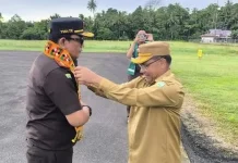 Wabup Simeulue Sambut Kunjungan Kerja Kajati Aceh di Bandara Lasikin