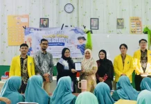 Mahasiswa UTU Gelar Pelatihan Konten Kreatif Bertema Batik di MTs HBS