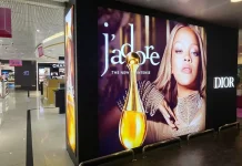 Aroma Kemewahan Rihanna Bikin Heboh KLIA2, Parfum J'adore Sukses Jadi Incaran Fans!