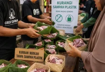 Tips Kurangi Sampah Plastik saat Pembagian Daging Kurban