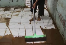 Tips Membersihkan Rumah setelah Banjir