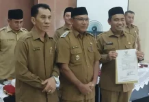 Wakil Bupati Simeulue Serahkan SK Plt Kepala Dinas Pariwisata dan Kebudayaan