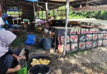 Tantangan UMKM Kecil yang Berjualan di Pinggir Sungai