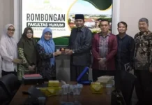 Baitul Mal Aceh Terima Audiensi Studi Banding Fakultas Hukum UGM