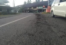 Batubara PT AJB Tumpah di Jalan Kaway XVI, Warga Minta Izin Hauling Dikaji Ulang