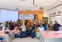 Tim FPIK UTU Pemberdayaan Masyarakat Pesisir Olah Ikan Jadi Terasi