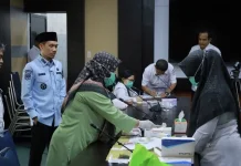 Peserta Seleksi JPT Pratama Aceh Barat Jalani Tes Urine