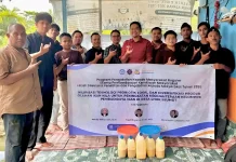 Dosen UTU Latih Pembudidaya Ikan di Nagan Raya Buat Probiotik Alami