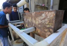 Dari Sampah Menjadi Energi Mahasiswa UTU Ciptakan Phyrotech Pengubah Plastik Jad