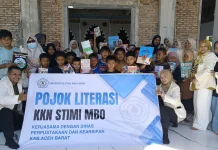 Mahasiswa STIMI Buat Pojok Literasi Masyarakat di Desa Sawang Teubei