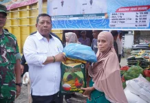 Plt. Sekda Buka Pasar Murah, Pemkab Siapkan 390 Paket per Titik