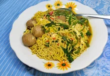 Resep Mie Kangkung Belacan, Menu Rumahan yang Gurih dan Mudah