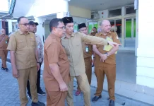 Bupati Tarmizi Serahkan SK Dewan Pengawas RSUD Cut Nyak Dhien