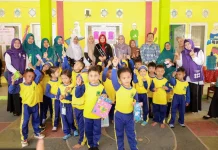 Ketua PKK Aceh Barat Menghadiri Hari Anak ke 42 di Nurul Falah Meulaboh