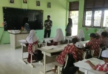Camat Panton Reu Kabupaten Aceh Barat Tinjau SD Negeri Mugo Rayeuk