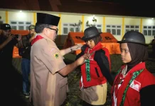 Bupati TRK Minta Kontingen Pramuka Jaga Masjid Giok
