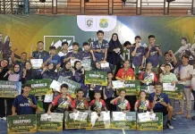 Moment Badminton Vol.3 Sukses Digelar, Ratusan Penonton Padati Partai Final
