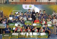 Badminton  vol 3 menjadi magnet penonton