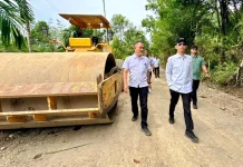 Bupati Aceh Barat Tinjau Jalan dan Jembatan, Susun Prioritas 2027