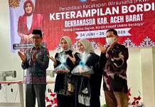 Perempuan Putus Sekolah Ikut Pendidikan