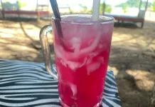 Cuaca Panas Melanda Aceh, Kelapa Kerok dan Sirup Merah Jadi Primadona
