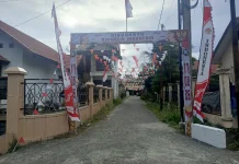 Sambut HUT Kemerdekaan RI, Warga Drien Rampak Hiasi Lingkungan Ornamen Merah Putih