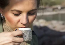 Minum dari Gelas Tembaga Trending, Begini Penjelasan Ilmuwan Medis