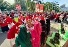 Bunda Paud Aceh Barat Buka Lomba Karnaval