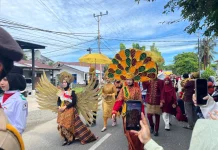 Antusias Masyarakat Saksikan Karnaval Budaya HUT ke-81 RI di Aceh Barat
