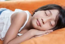 Ketahui Cara Melatih Anak Tidur Sendiri
