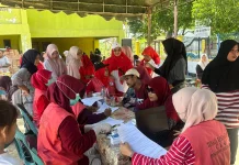 Dukung Germas Puskesmas Meureubo Bersama Masyarakat Oahraga Jalan Santai dan CKG