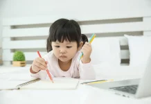 Cara Meningkatkan Semangat Anak Menulis Alpabet di Rumah