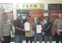 Polsek Kaway XVI Fasilitasi Damai Kecelakaan Empat Kendaraan