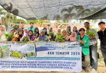 USK Bantu Modernisasi Urban Farming di Geuceu Komplek