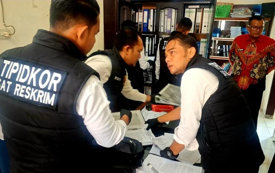 Satreskrim Polres Aceh Barat Geledah Dinas DP3AKB Aceh Barat, Ini Kasusnya