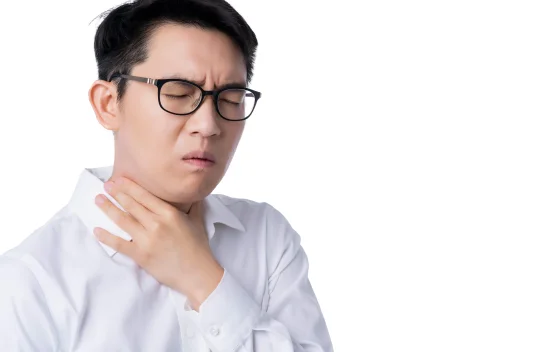 Cara Mengatasi Sakit Kerongkongan saat Cuaca Panas
