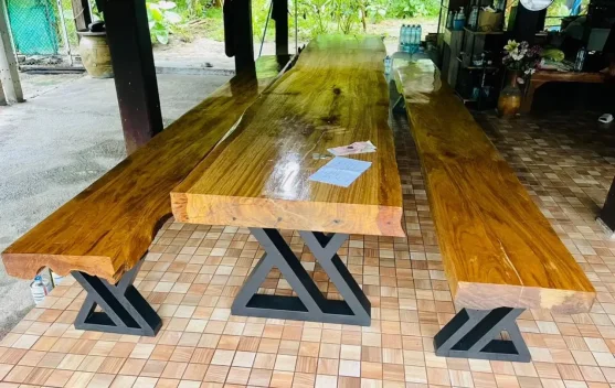 meja minimalis menjadi incaran  kolektor dan pehobi
